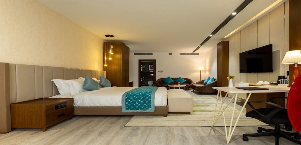Indreni Suites Hotel 10/36