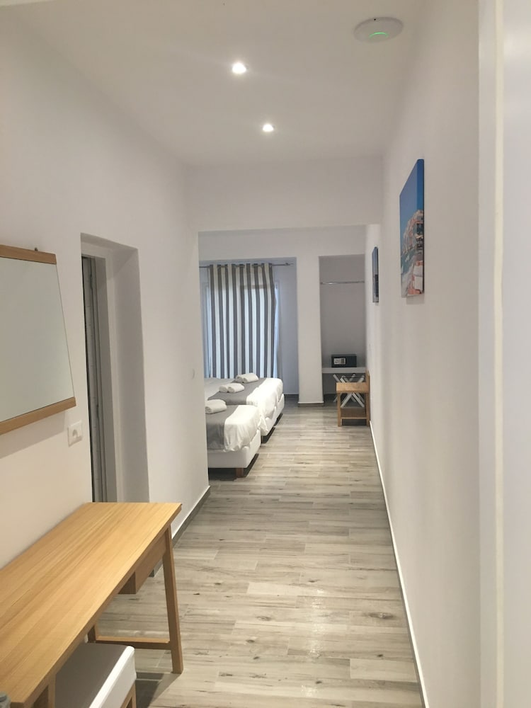 Acrogiali Beach Hotel 15/70