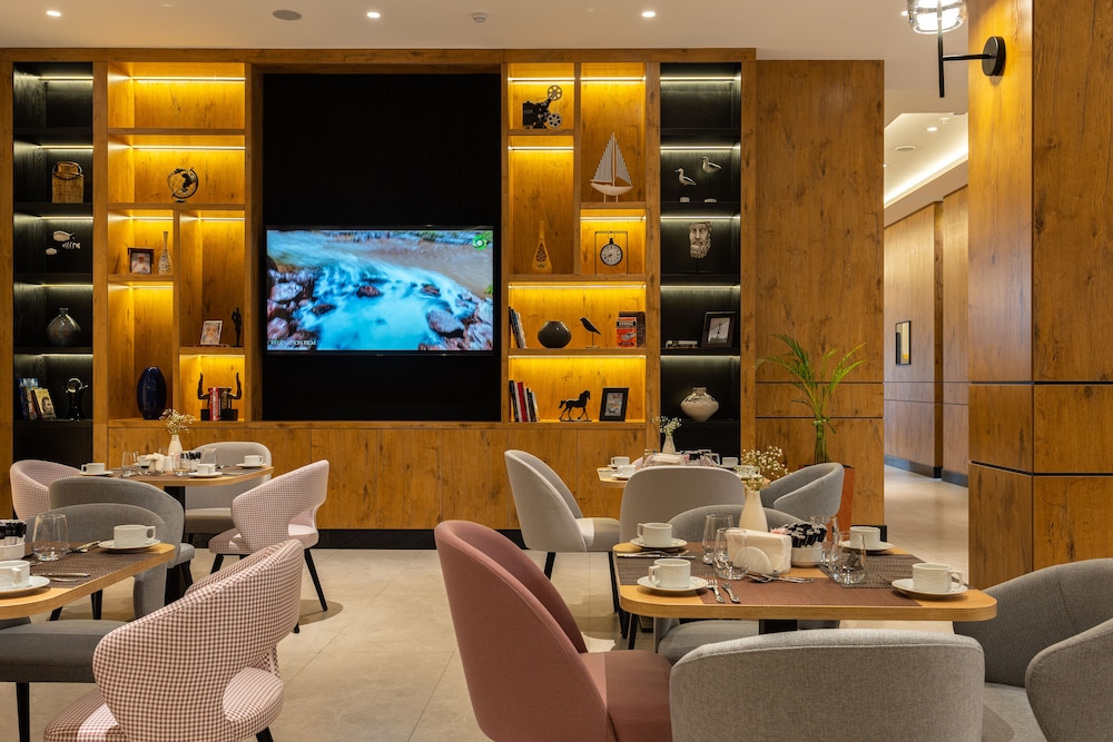 The Elements Hotel Tashkent 47/60