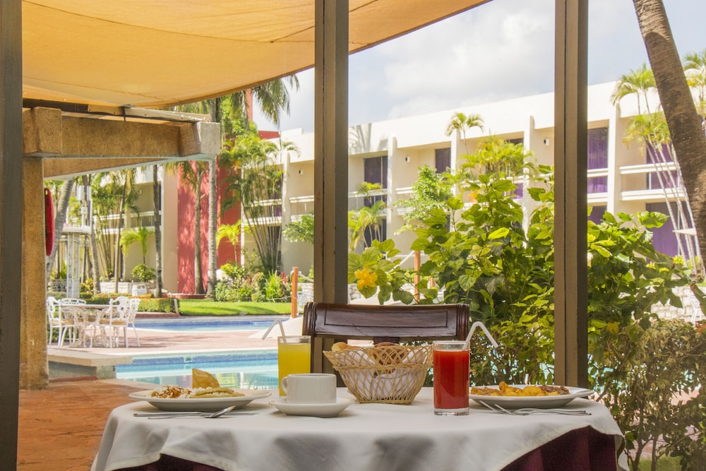 Hotel Posada de Tampico 26/51