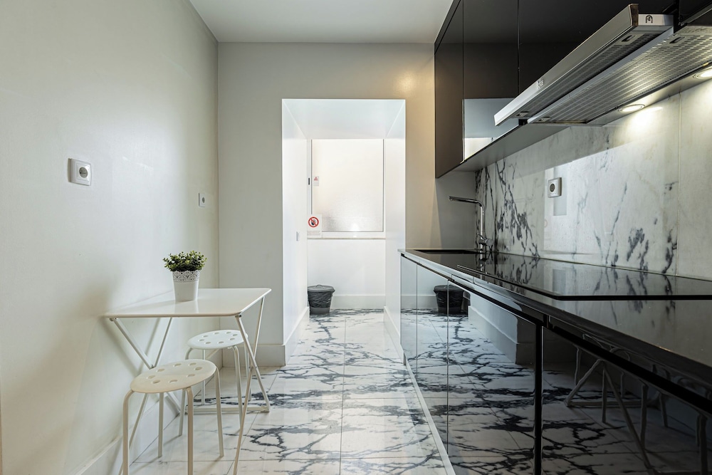 Santa Justa Apartments Downtown Center 44/78