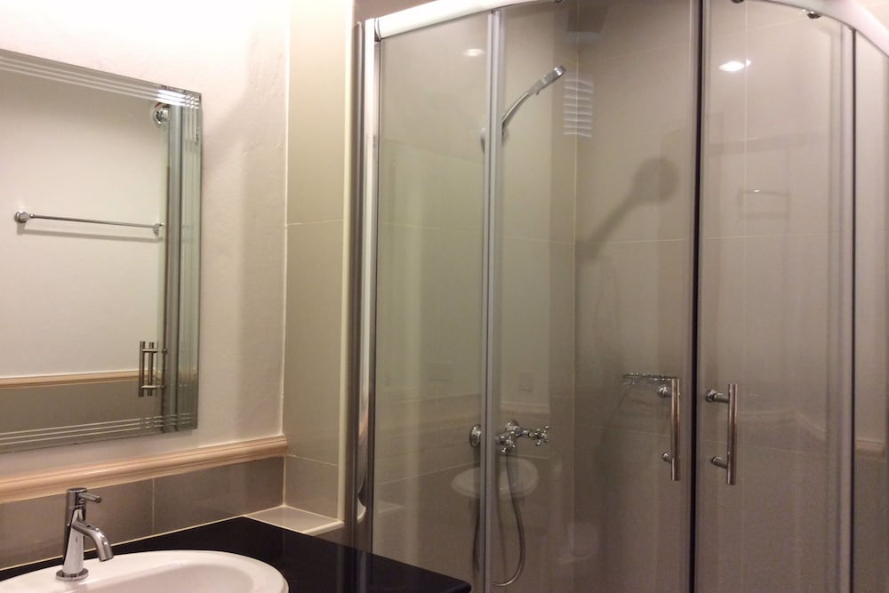 Greenseaviewresort Bangsaphan 50/50
