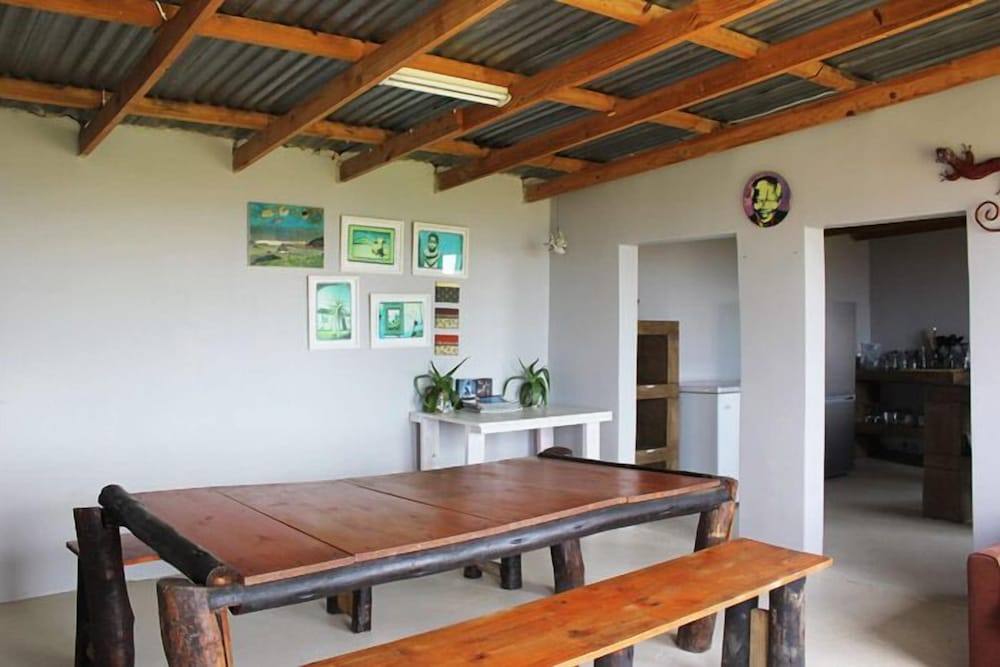 Swell Eco Lodge 1/31