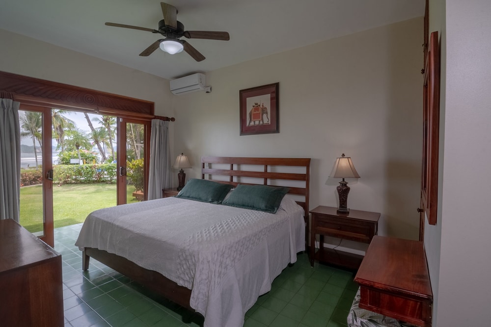 2 BEDROOMS, CONDO, OCEAN FRONT