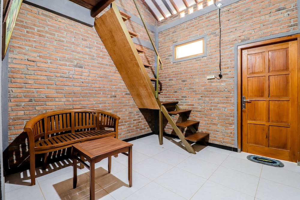 d Hasinda Homestay 49/56