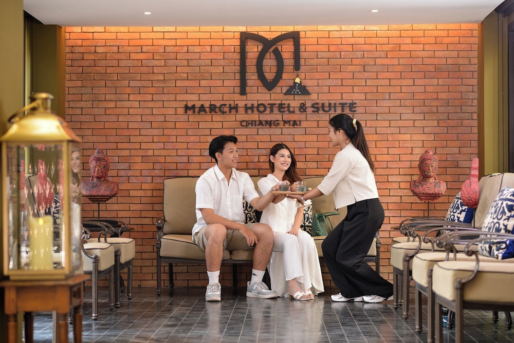 March Hotel & Suite Riverside 6/60