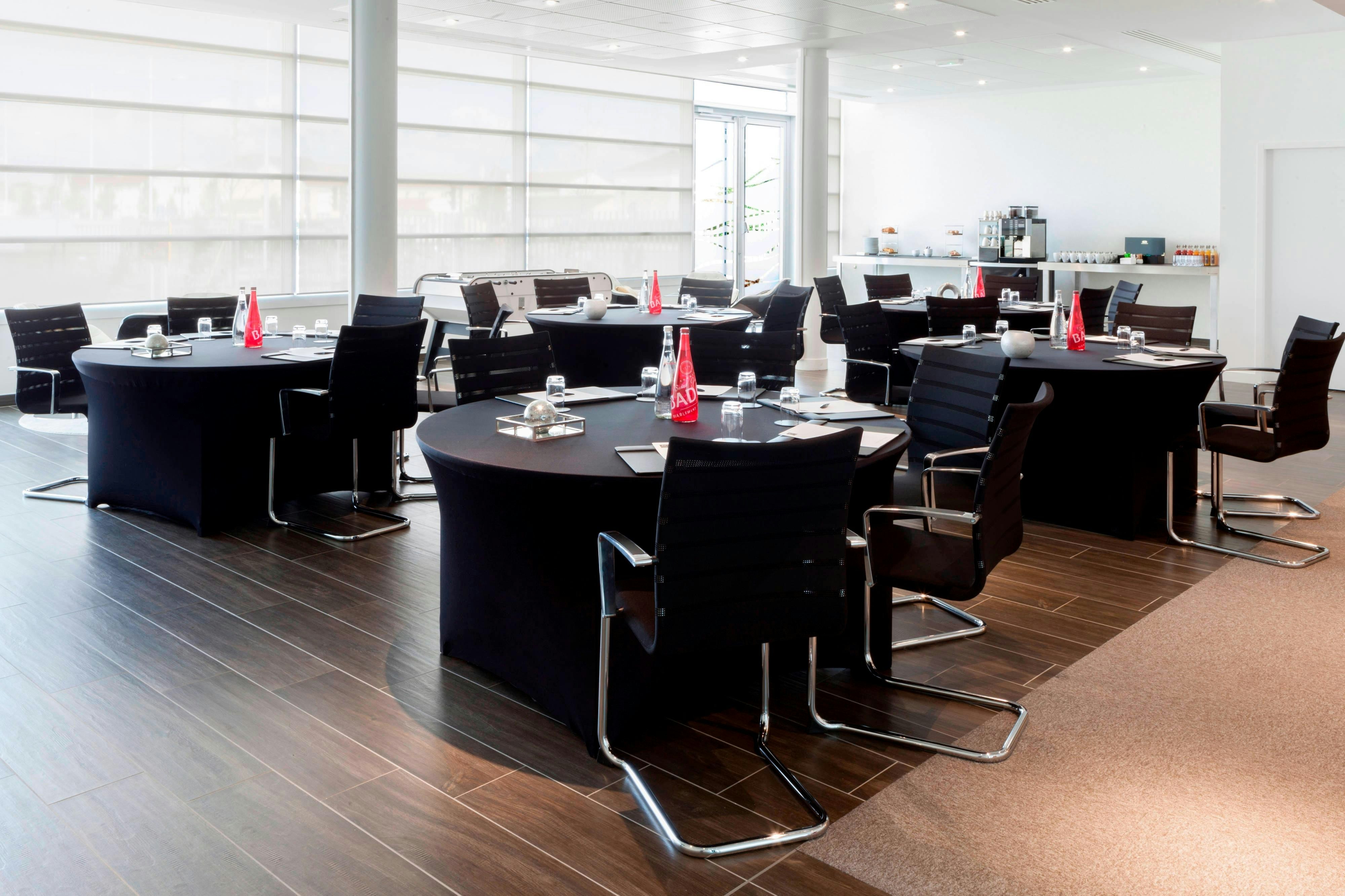 Ac Hotel Paris Le Bourget Airport 45/50