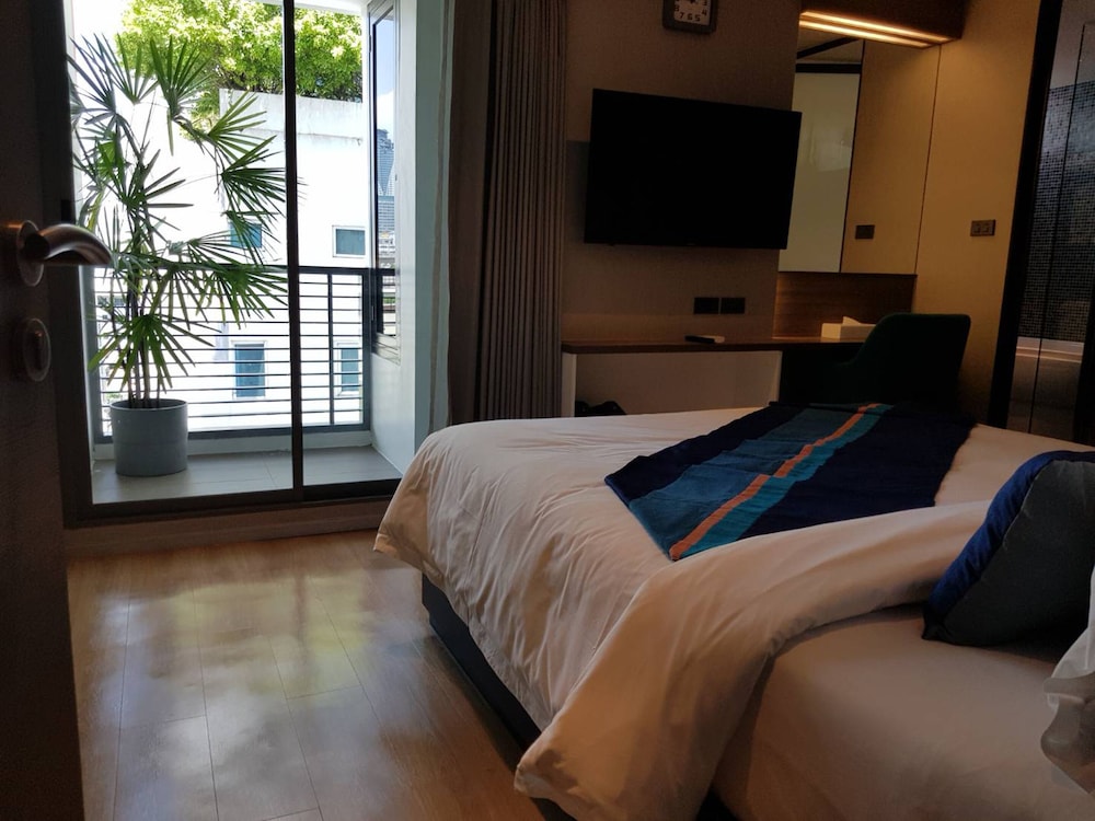 Bizotel Premier Hotel & Residence 13/41