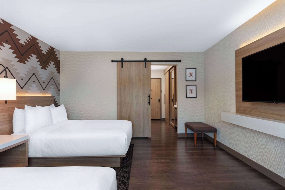 Wyndham Garden Redwood Valley/Ukiah 12/50