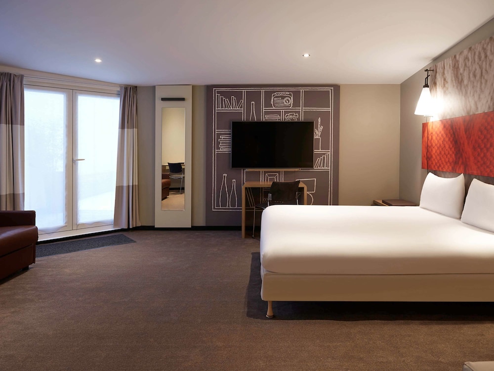 Ibis Paris Canal Saint Martin 23/69