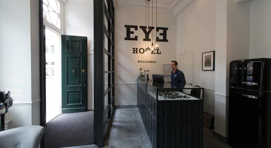 EYE HOTEL 27/36