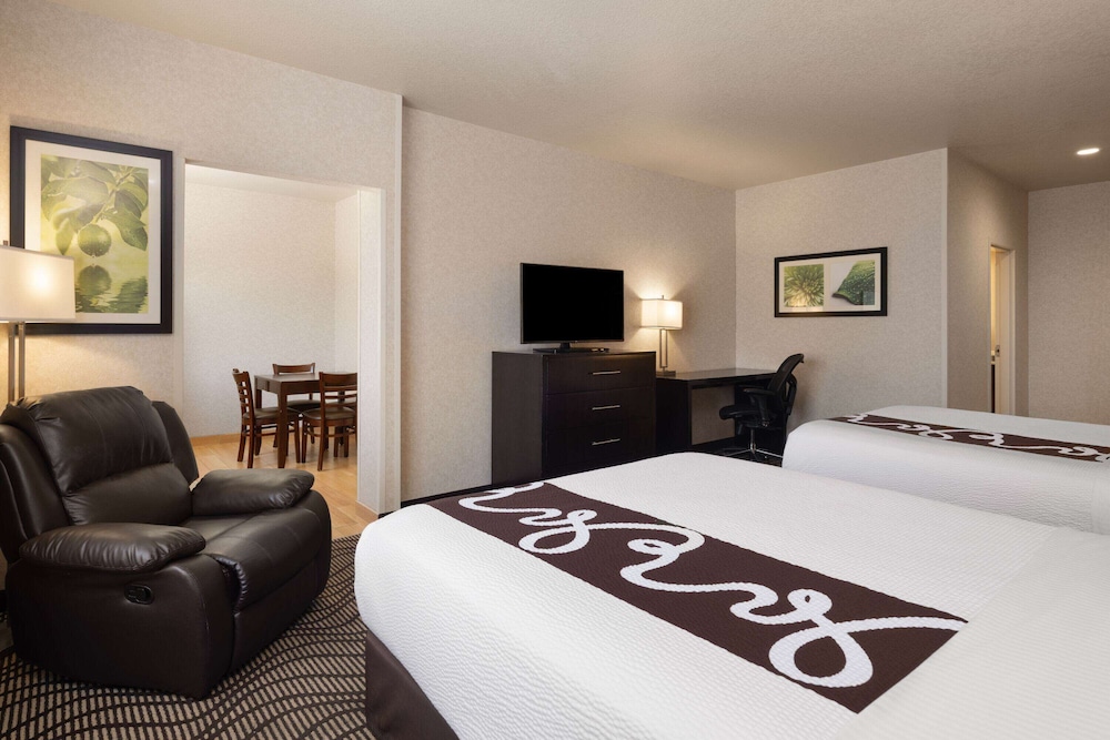 Efficiency, Studio, Suite, 2 Queen Beds