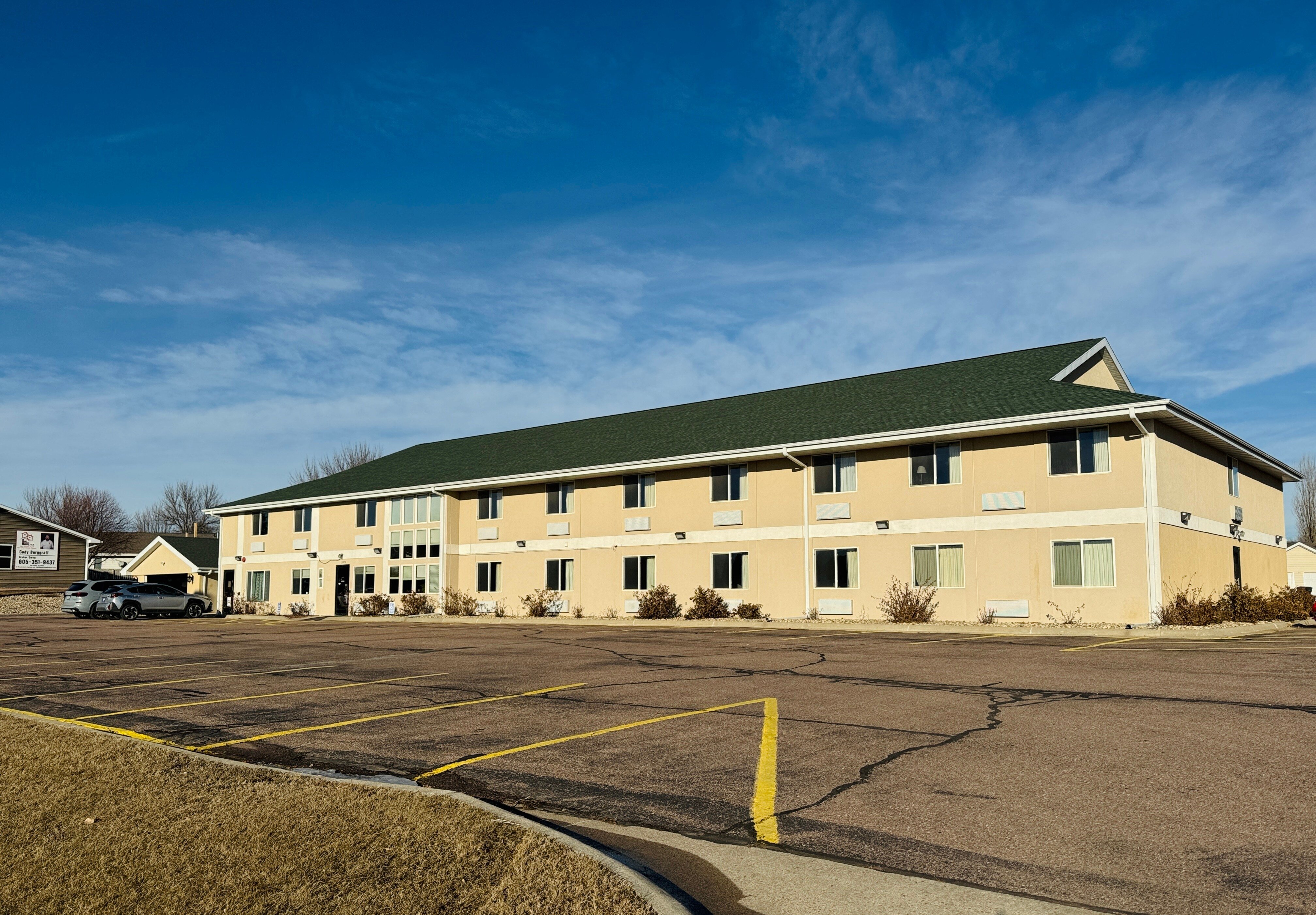 Bilmar Inn & Suites Dell Rapids Near Sioux Falls 45/50