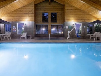 Grandstay Hotel Suites 33/50