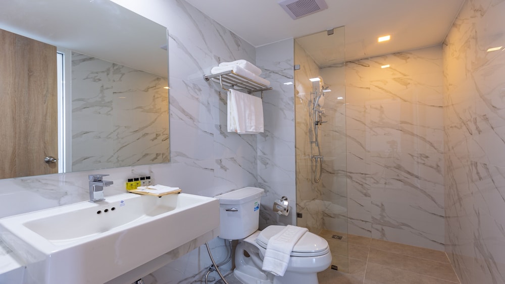 B2 Rayong Boutique and Budget Hotel 29/32