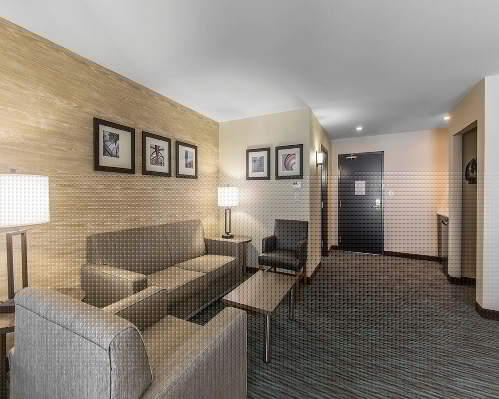 Comfort Inn & Suites Calgary Airport North 23/39