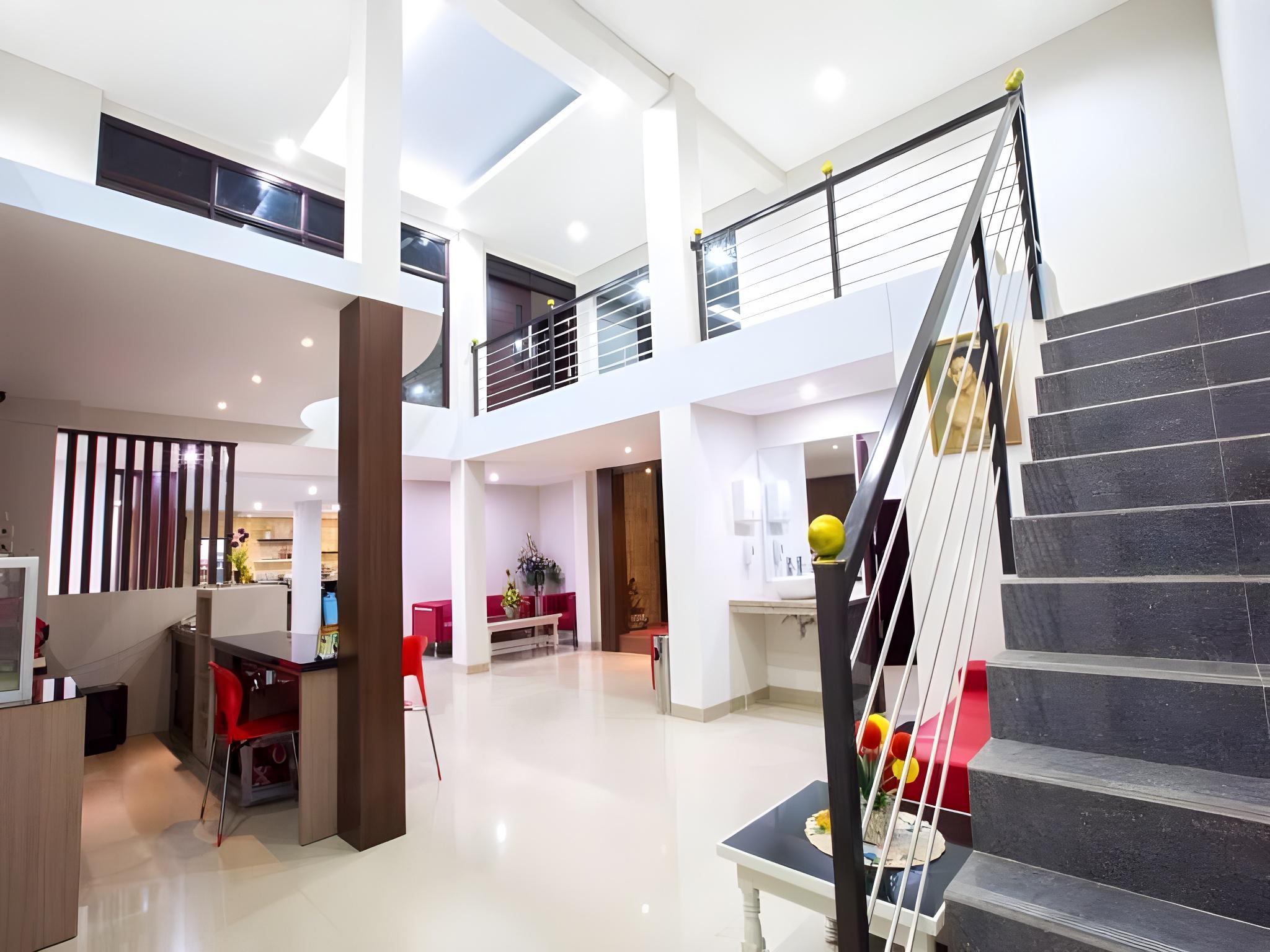 HOTEL MATARAM 8/15