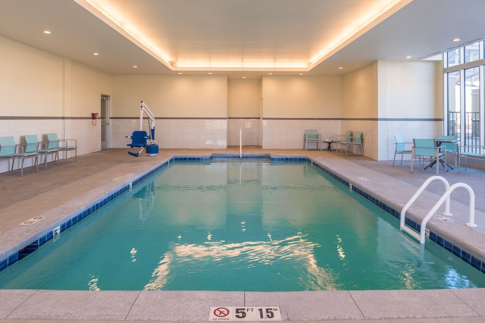 swimming pool spa