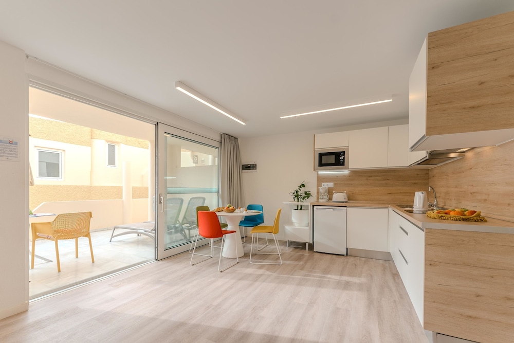 R2 Maryvent Beach Apartment 9/49