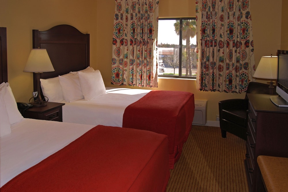 Oxford Suites Redding 18/64