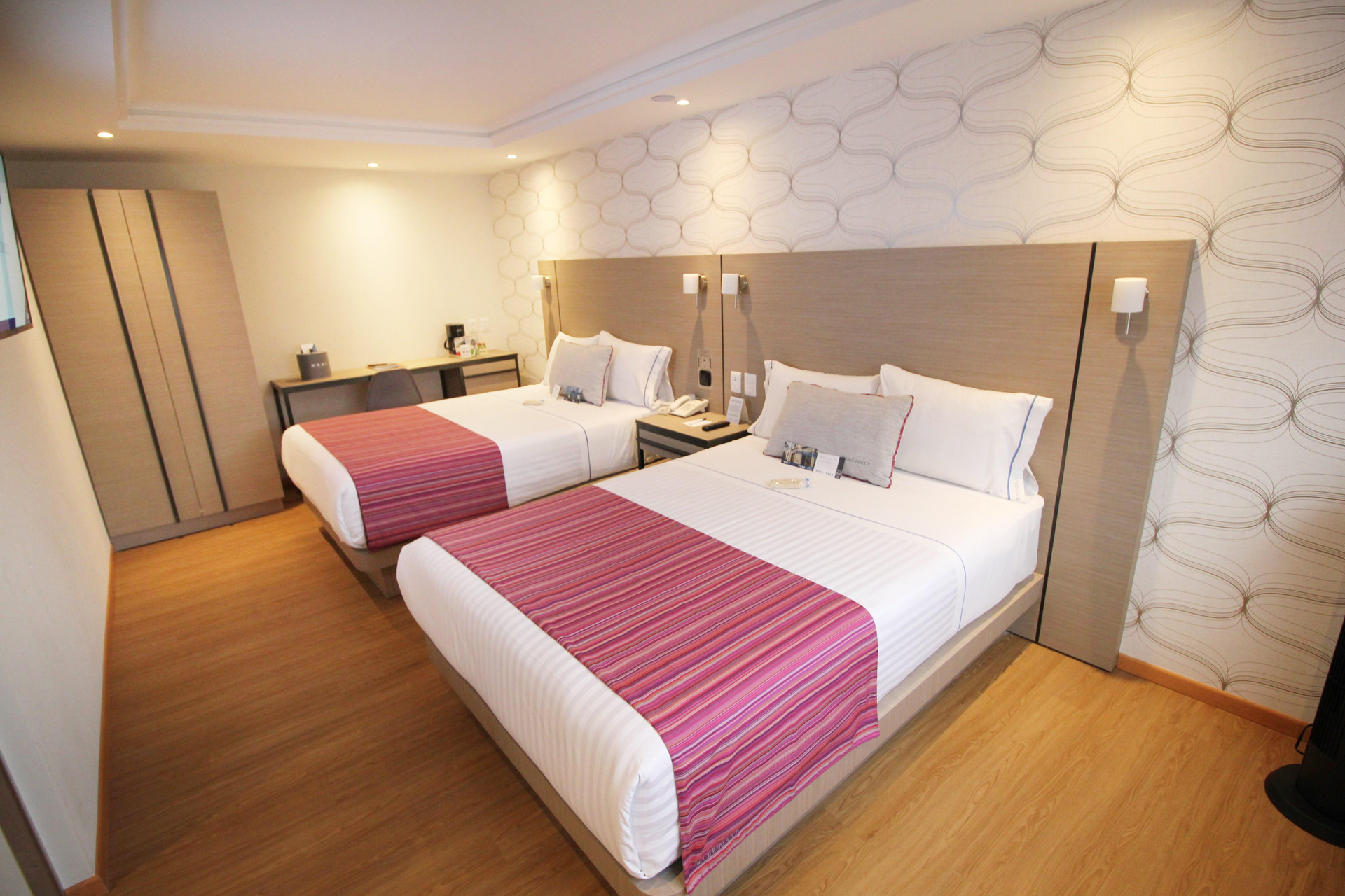 Premium, Double Bed