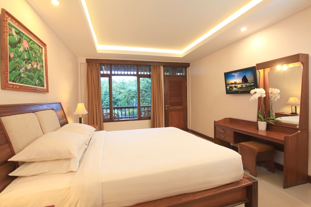 MATAHARI BUNGALOW 25/66