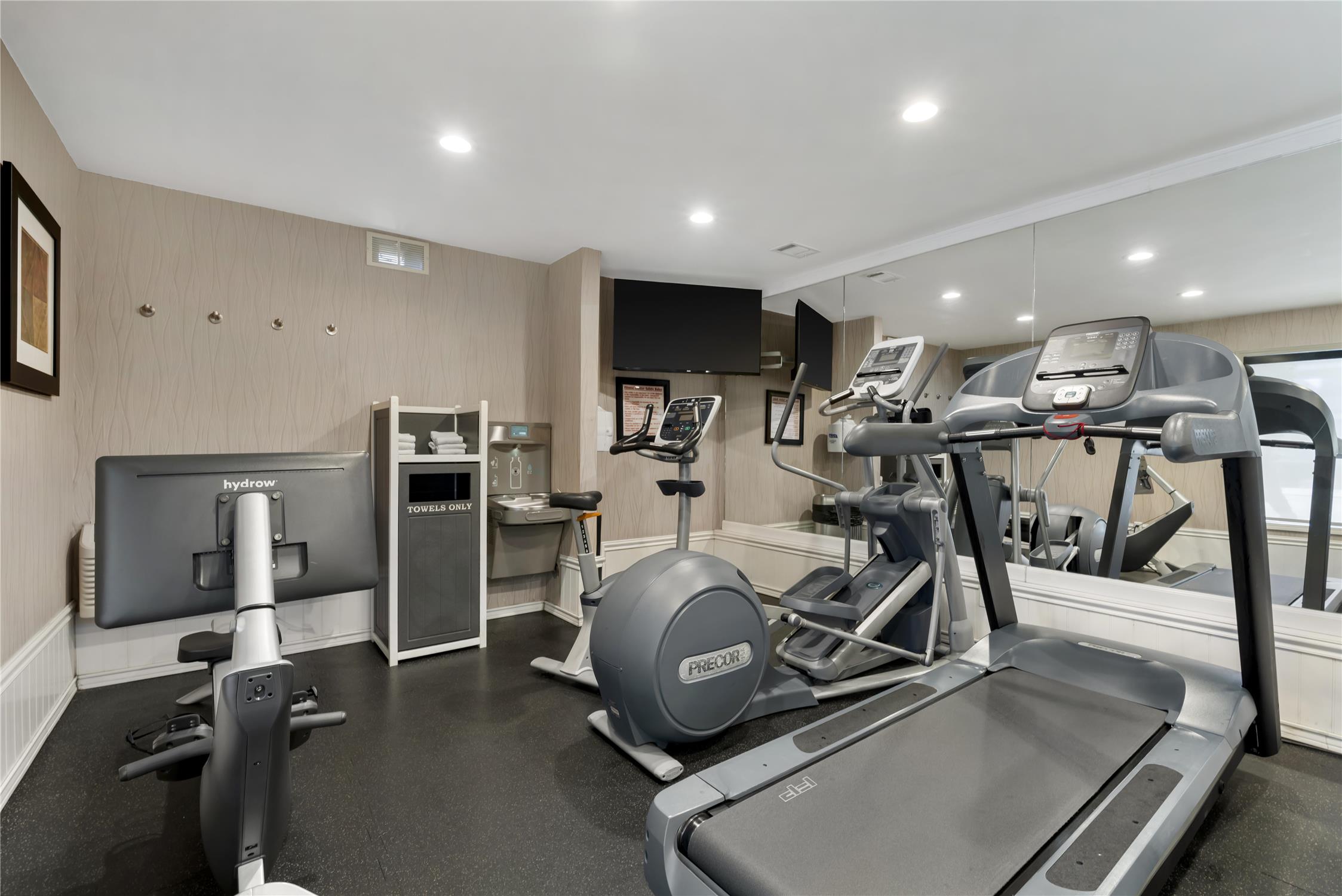 Best Western Plus Carriage Inn 53/78