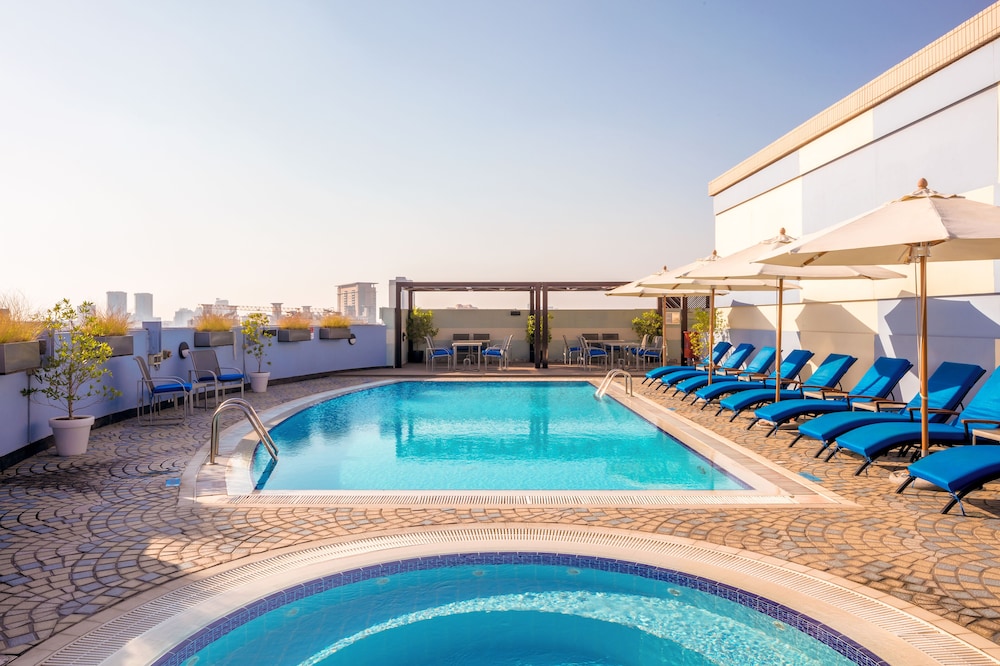 Opera Grand Hotel 24/32