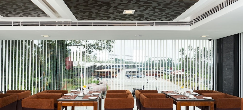 Abaam Hotel 20/30