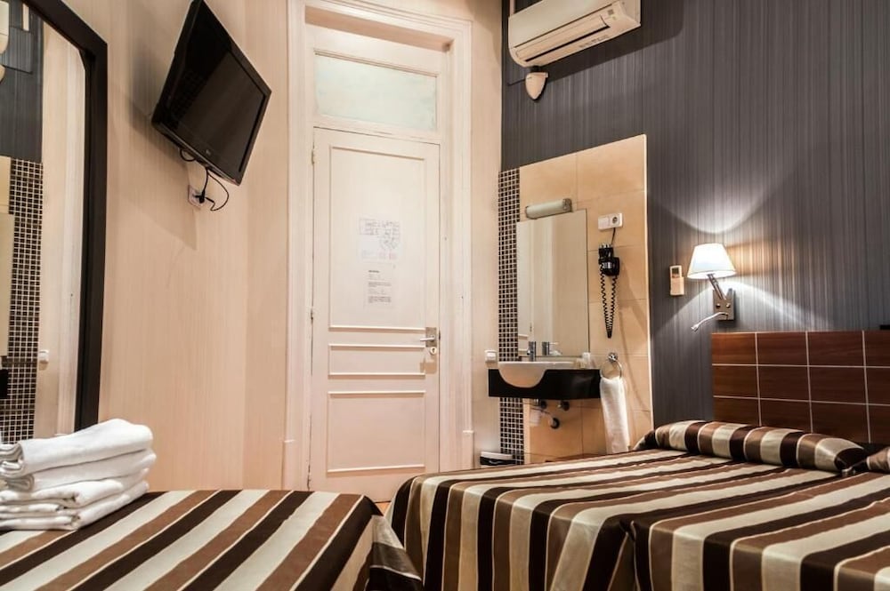 Hostal Bcn 46 24/36