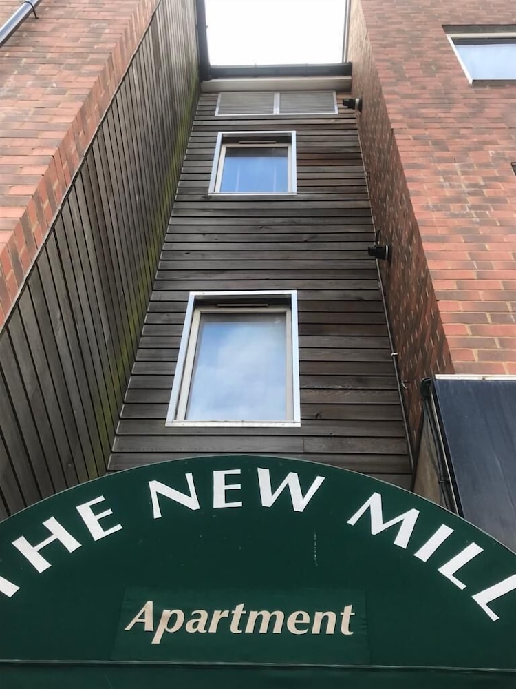 Oyo New Mill Apartments 15/33