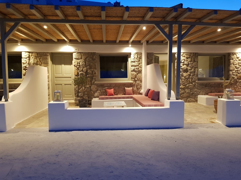 Mykonos Azure 4/50