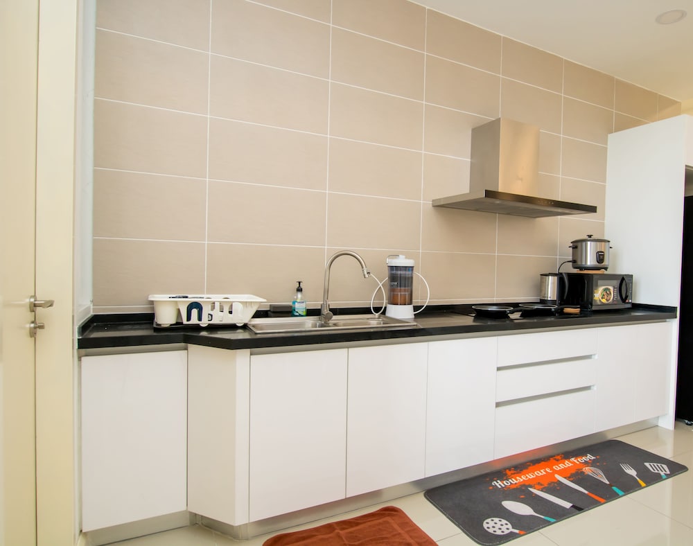 D Pristine Family Suite By Holi 4/29
