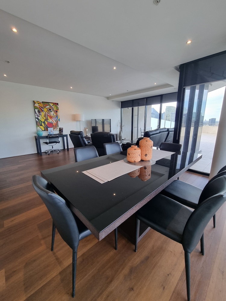 Accent Accommodation at Docklands Melbourne 34/50
