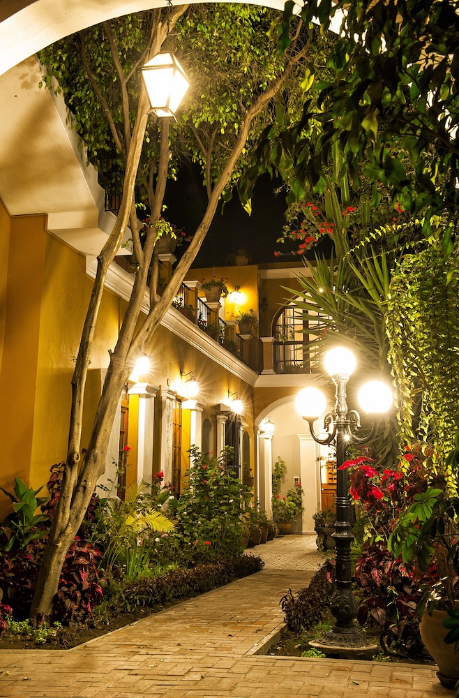 LA HOSTERIA 3/47