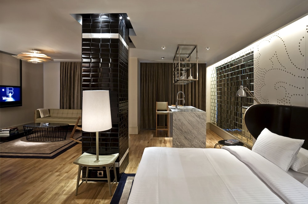 Witt Hotel 34/56
