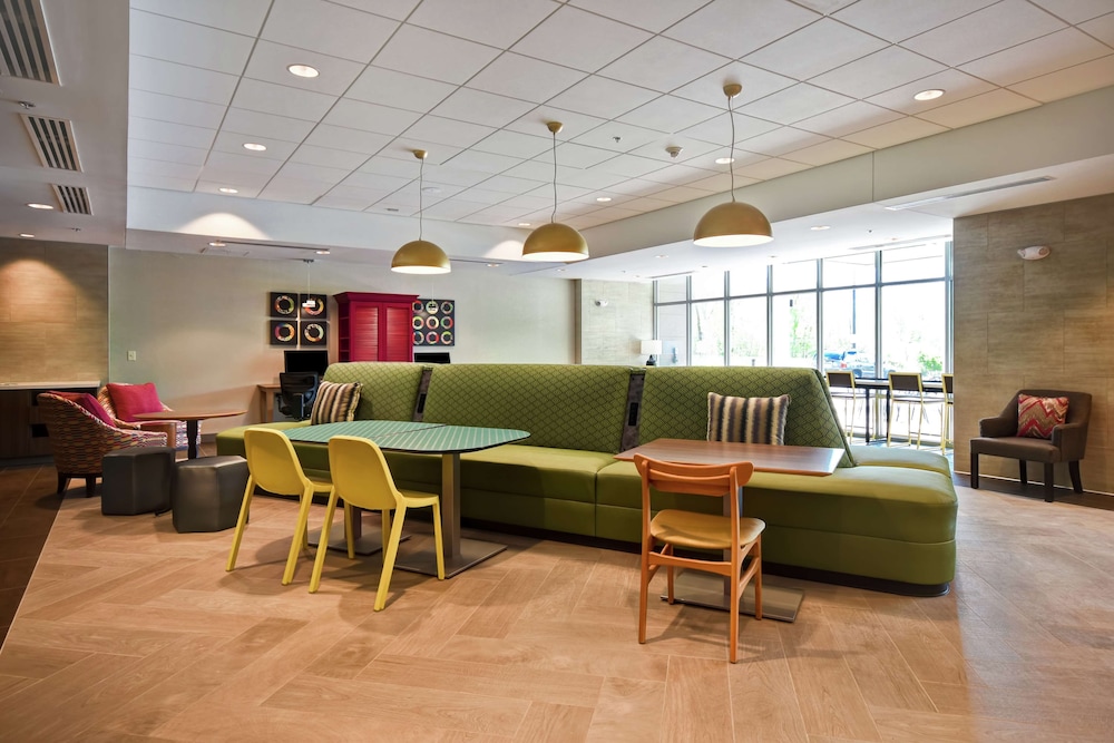 Home2 Suites By Hilton Walpole Foxboro 38/55