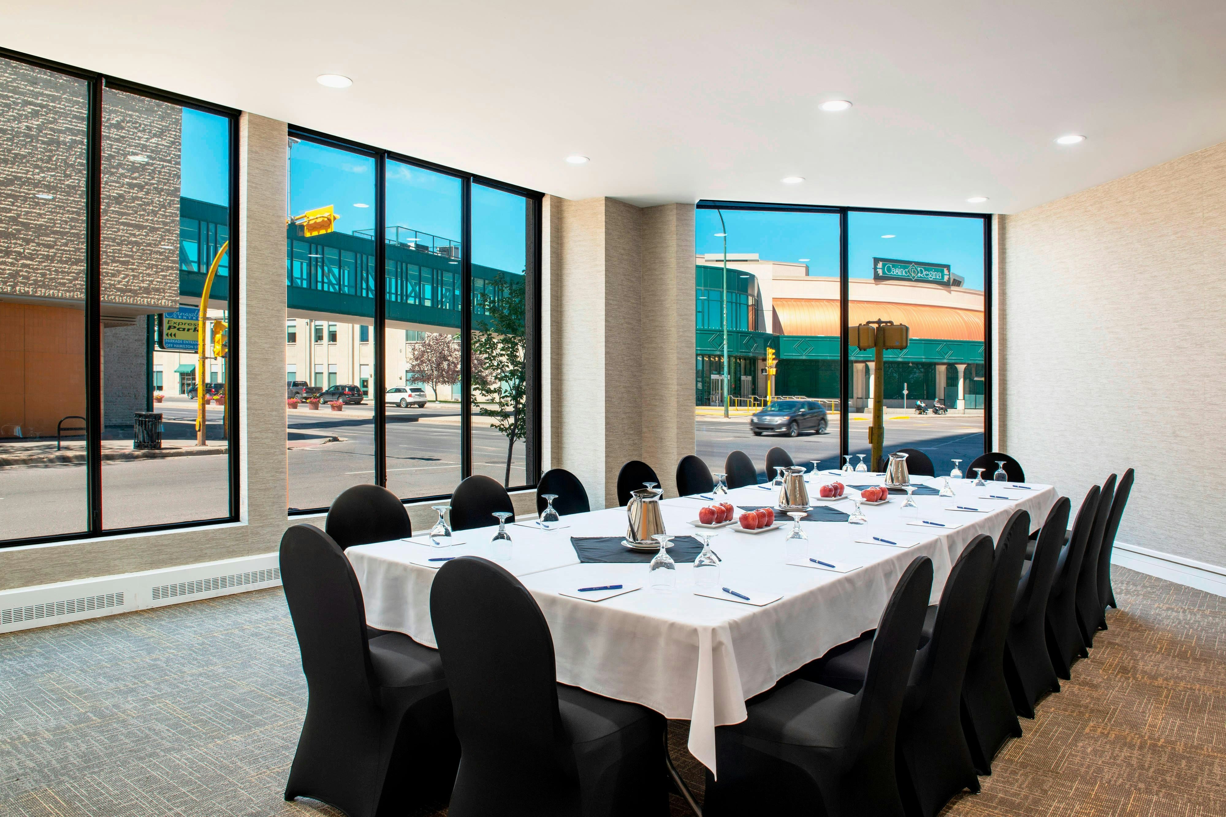 Delta Hotels By Marriott Regina 25/66