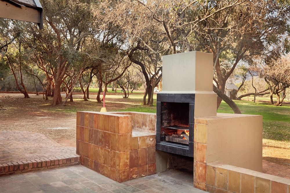 Magalies Park 4/50