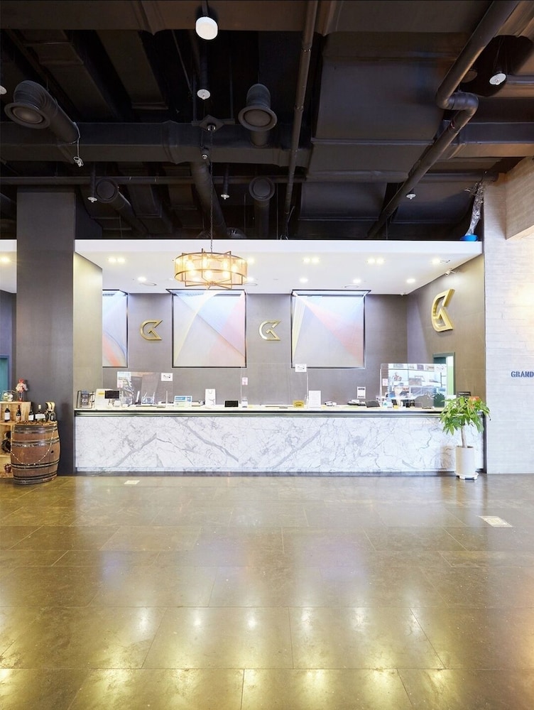 Golden Tulip Incheon Airport Hotel and Suites 13/63