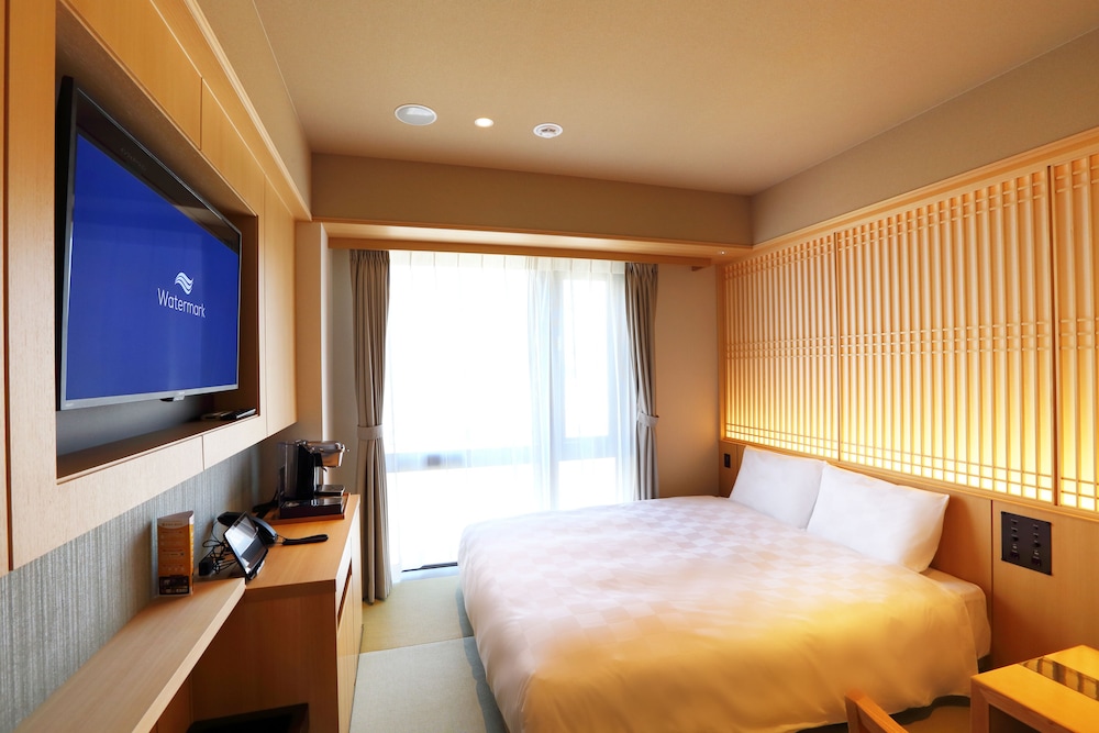 Run of House, Queen and Twin Beds
