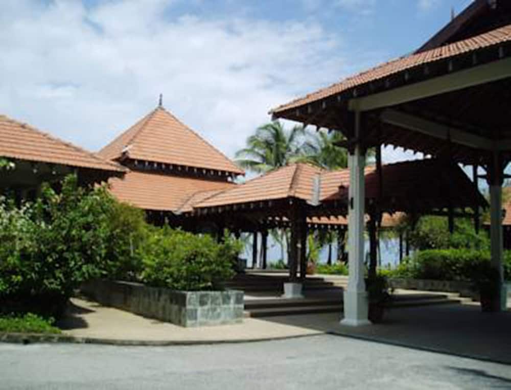 Sutra Beach Resort Spa 9/53