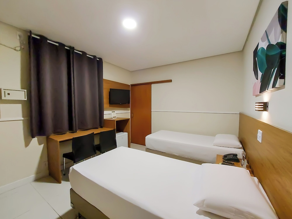 Hotel Itamarati 8/50
