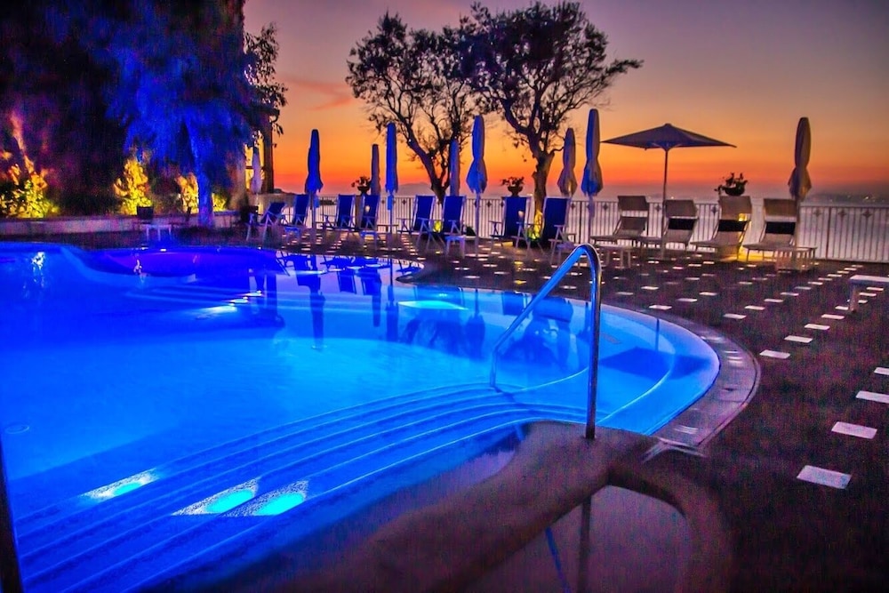 Grand Hotel Riviera 26/50