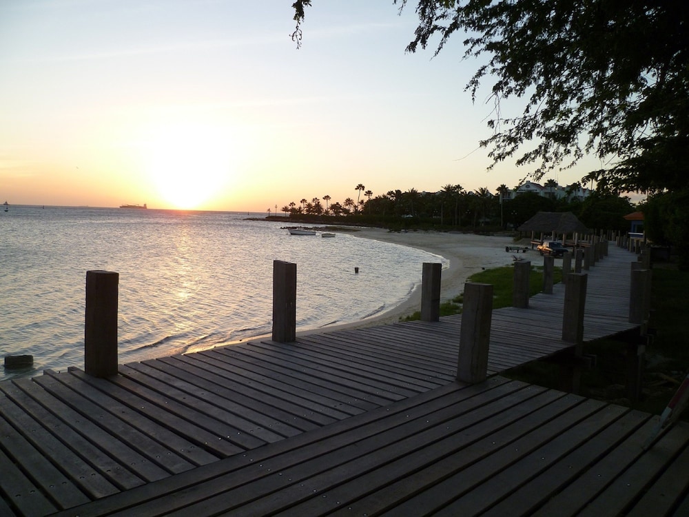 Le Chateau Ocean Villas 37/48