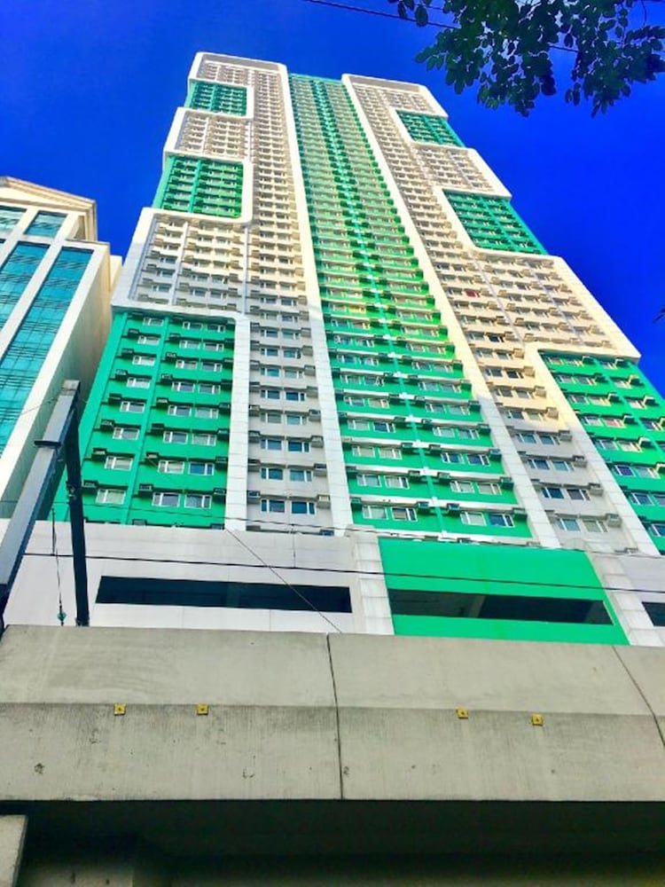 Green Residences 1/50