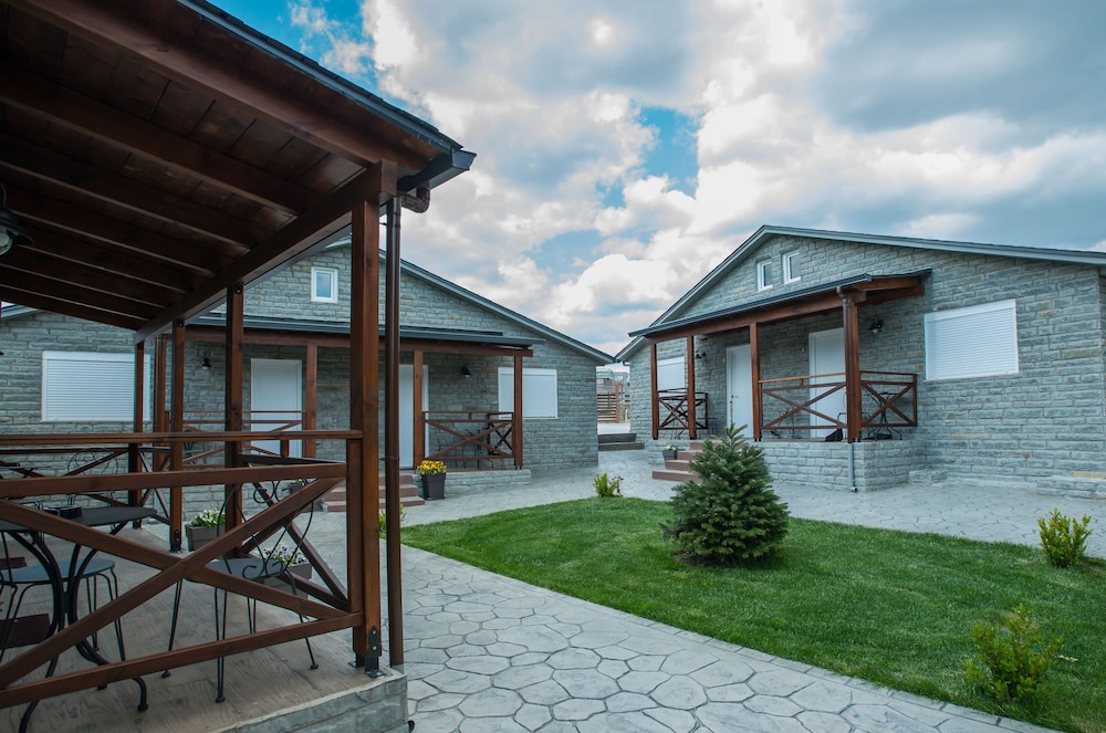 LOTOS MOUNTAIN RESORT KONITSA 3/69
