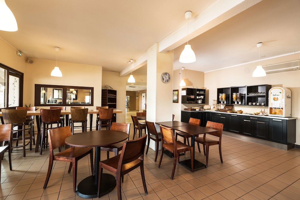 Hotel Kyriad Caen Sud Ifs 24/31