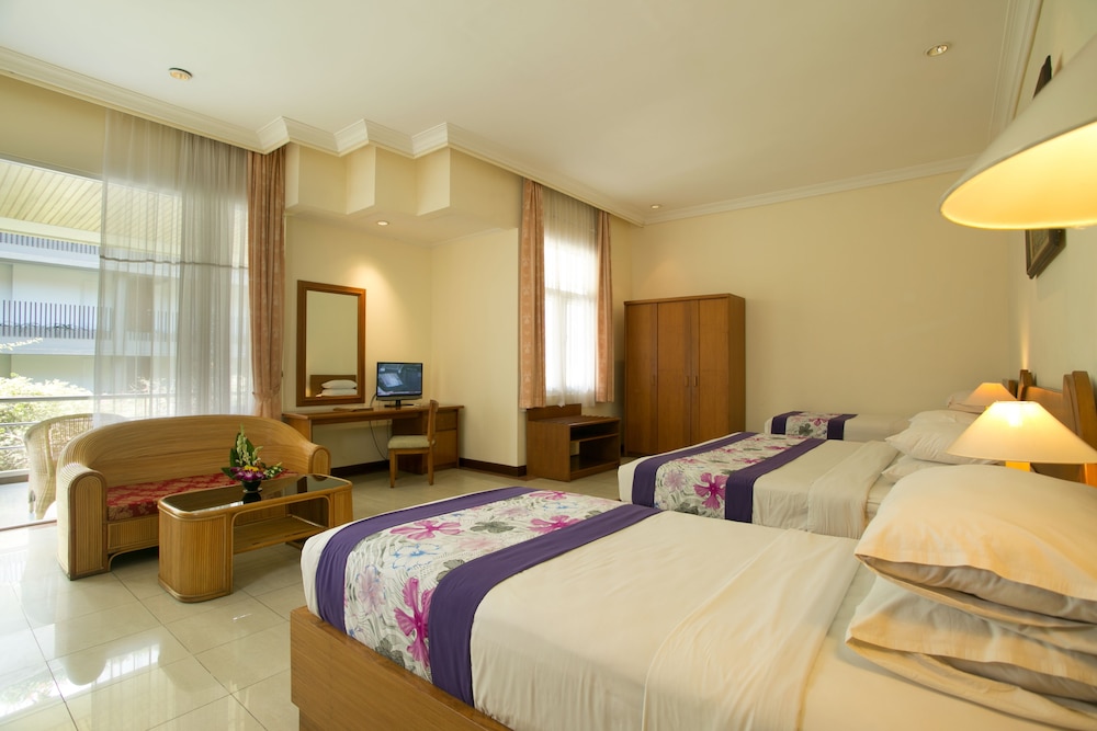 Parigata Resort Spa 25/71