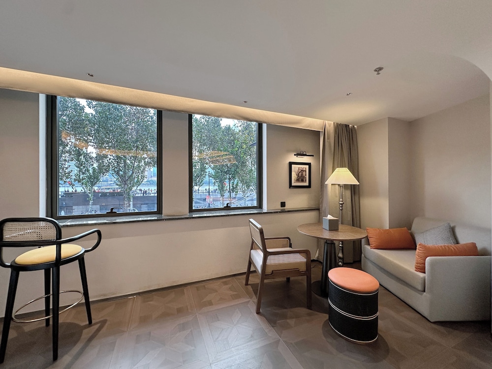 UrCove by Hyatt Shanghai on the Bund 46/59